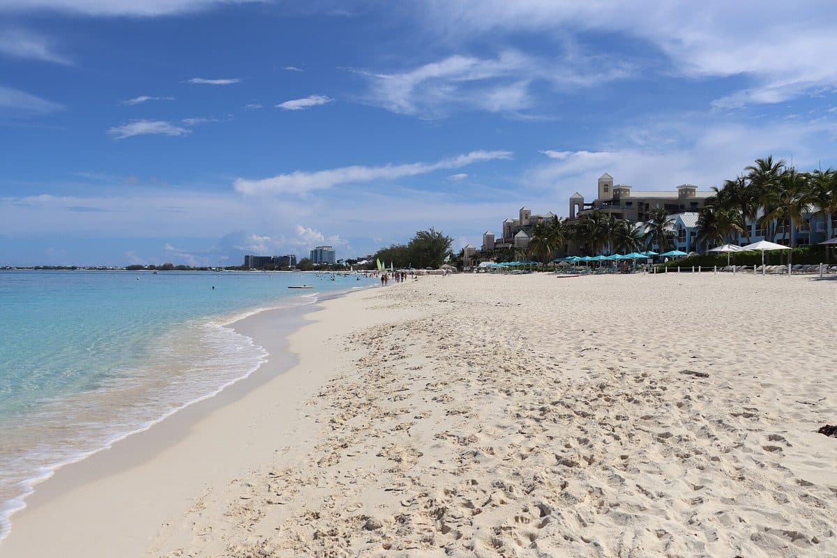 Seven Mile Beach, Grand Cayman — Cayman Islands