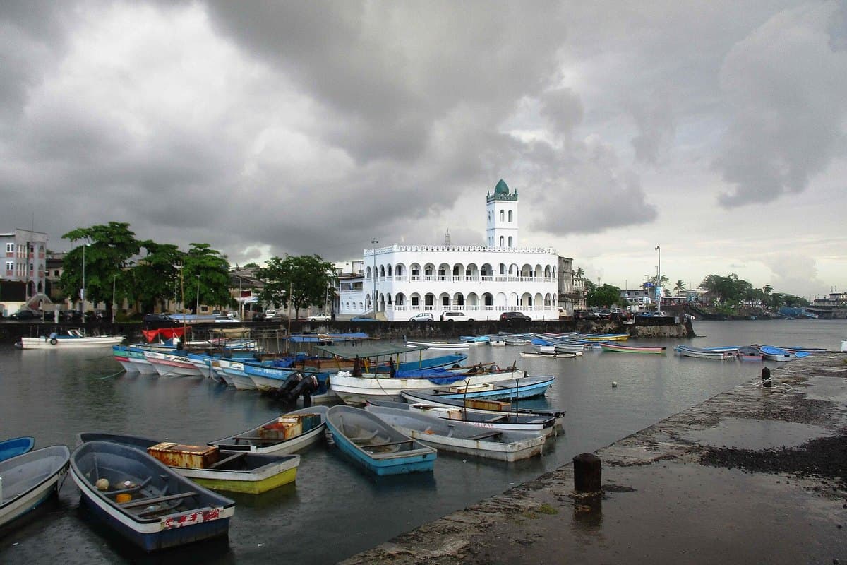 Old Friday Mosque on Moroni harbour