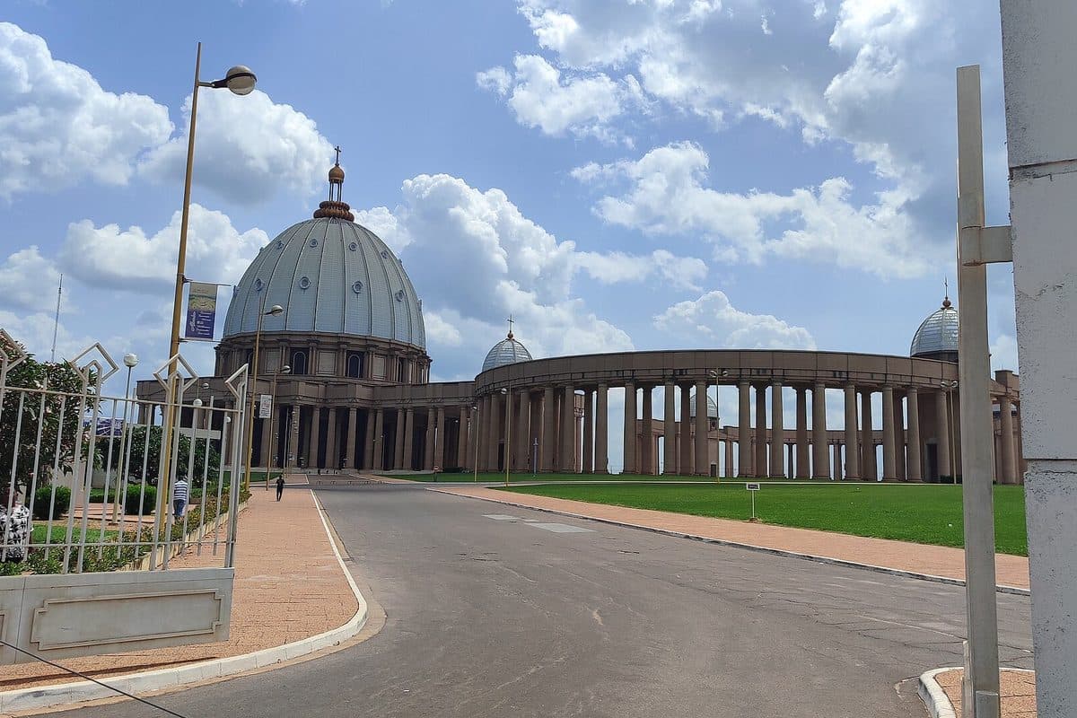 Basilica of Our Lady of Peace, Yamoussoukro