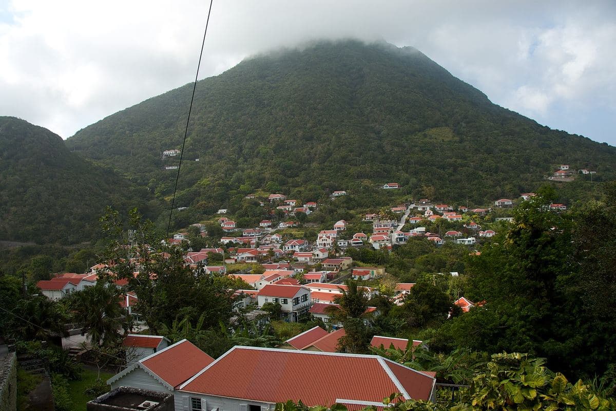 Windwardside and Mount Scenery — Saba