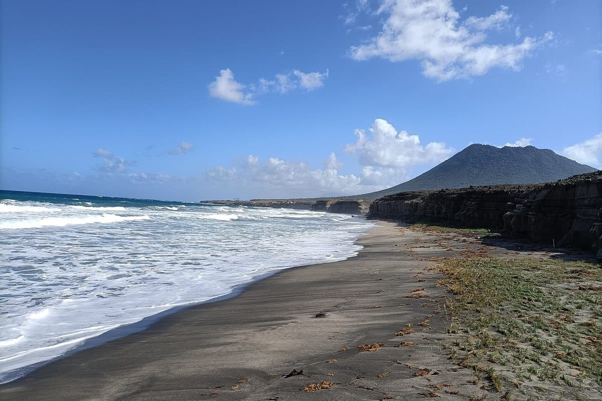 The Quill from the Atlantic coast — Sint Eustatius
